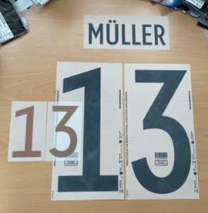 Müller 13 오피셜 마킹 네임세트 / 독일 홈 2022/23